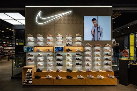 best place buy nike shoes|best site to buy nike.